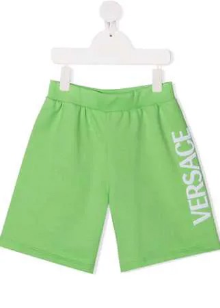 Versace Kids спортивные шорты с вышитым логотипом