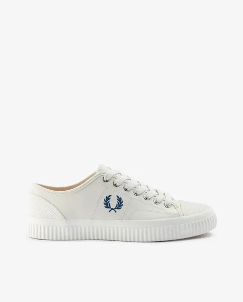 Кожаные кроссовки унисекс со шнурками цвета экрю и логотипом сбоку Fred Perry