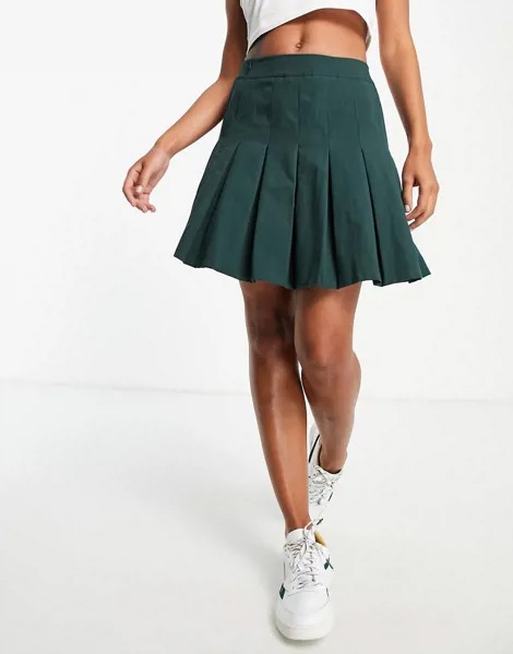 Плиссированная теннисная мини-юбка зеленого цвета In The Style x Saffron Barker-Зеленый цвет