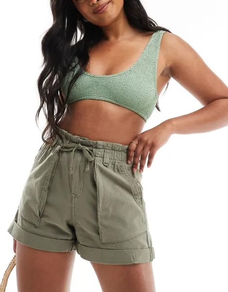 Хлопковые шорты цвета хаки с талией Pull&Bear