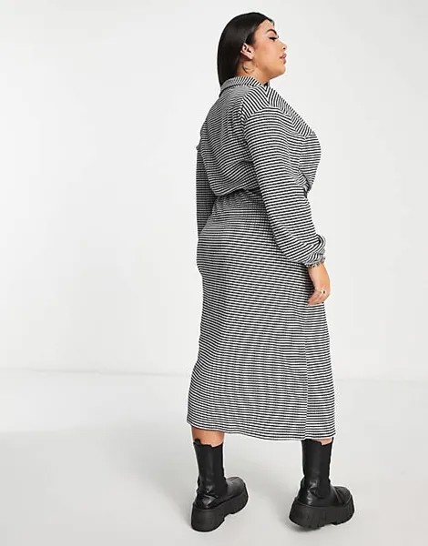 Платье-рубашка миди с длинными рукавами и поясом ASOS DESIGN Curve в моноклеточную клетку
