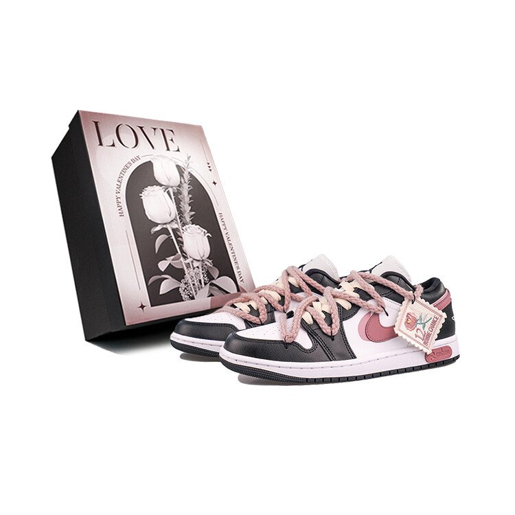 Кроссовки Air Jordan 1 Vintage Basketball Shoes Women's Low-top Black/powder, черный/розовый