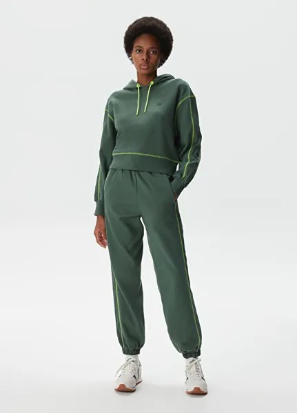 Женские спортивные штаны цвета хаки jogger с цветными блоками Lacoste