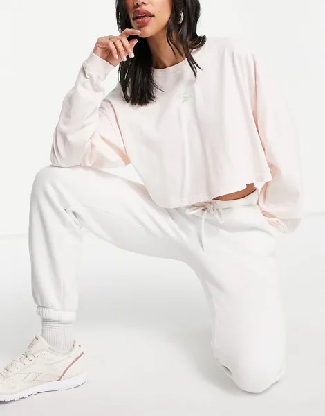 Укороченный oversized-свитшот кремового цвета Reebok-Белый