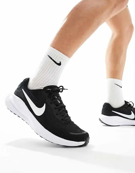 Nike Running – Revolution 7 – Черно-белая спортивная обувь