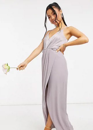 Серое атласное платье макси с воротником халтер TFNC Petite Bridesmaid-Серый