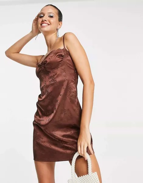 Атласное жаккардовое мини-платье Lola May с бретелями на спине шоколадно-коричневого цвета
