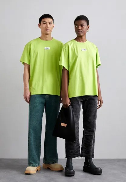 Базовая футболка Unisex MM6 Maison Margiela, цвет neon green