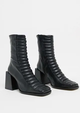 Черные кожаные полусапожки на каблуке ASOS DESIGN premium-Черный цвет