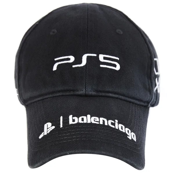Черная кепка с вышивкой PS5