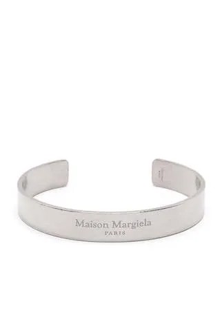 Maison Margiela браслет-кафф с гравированным логотипом