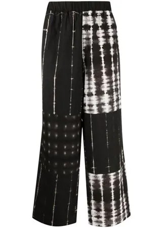 AMBUSH брюки с принтом Shibori и вставками