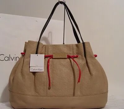 НОВАЯ женская сумка-тоут из натуральной кожи серо-коричневого цвета с тисненым логотипом Calvin Klein