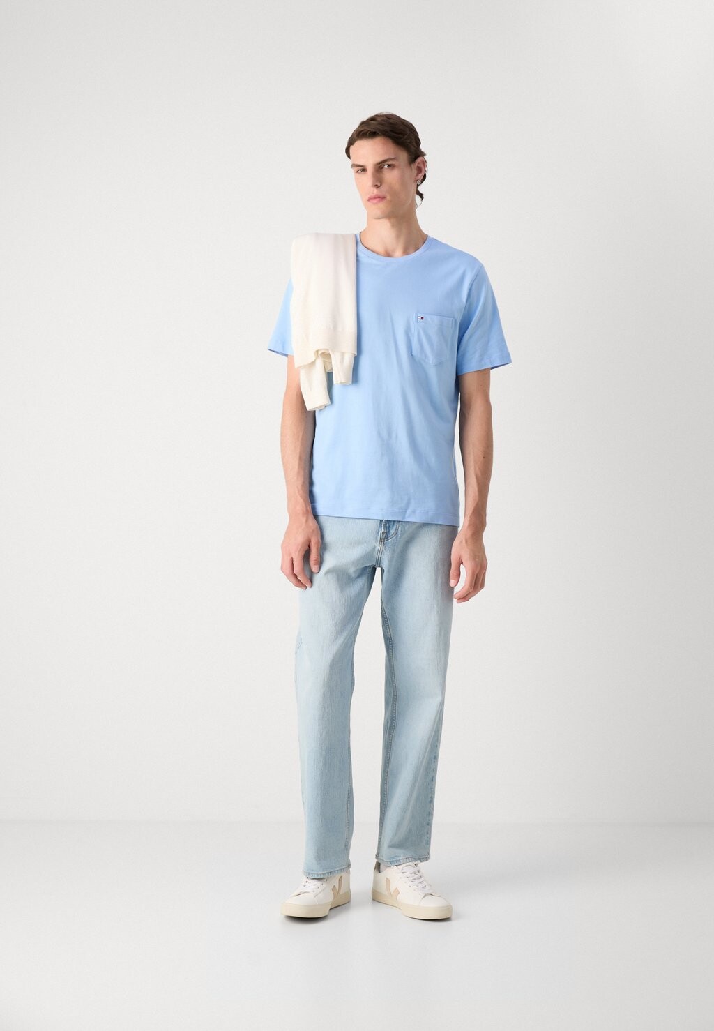 Футболки с принтом ESSENTIAL POCKET TEE Tommy Hilfiger, синий