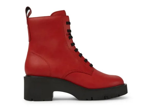 Кожаные полусапоги красного цвета для женщин на шнуровке и подошве из ЭВА.  Зимняя обувь линейка Milah отличается прочностью и ярким урбанистичным дизайном.
