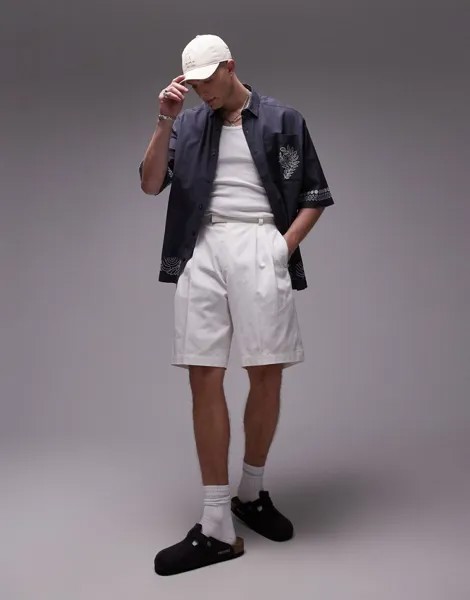 Бежево-бежевые шорты со складками Topman