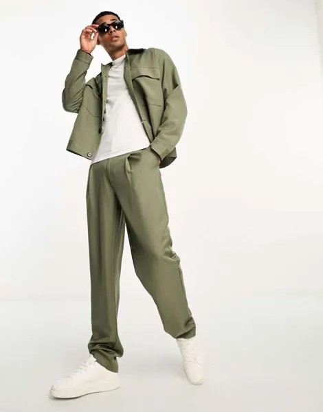 Комбинированные костюмные брюки свободного кроя с завышенной талией ADPT цвета хаки