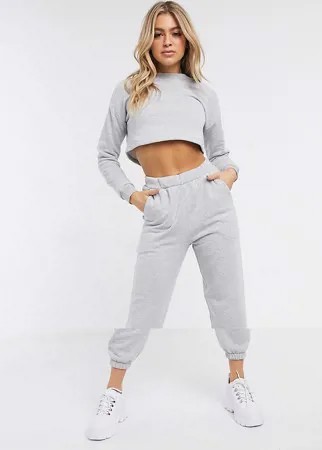 Спортивный костюм с короткими свитшотом и oversized-джоггерами ASOS DESIGN-Серый