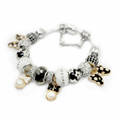 Браслет-цепочка Handinsilver ( Посеребриручку ) Браслет с шармами на основе из бижутерной стали, стразы, муранское стекло, стекло, 1 шт., размер 18 см, черный