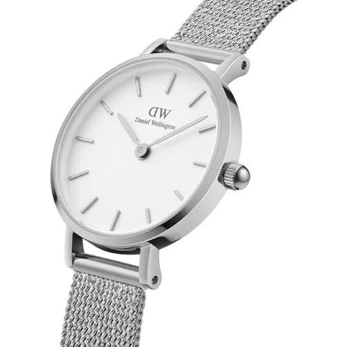 Наручные часы Daniel Wellington Petite Наручные часы Daniel Wellington Petite Sterling кварцевые, водонепроницаемые, серебряный