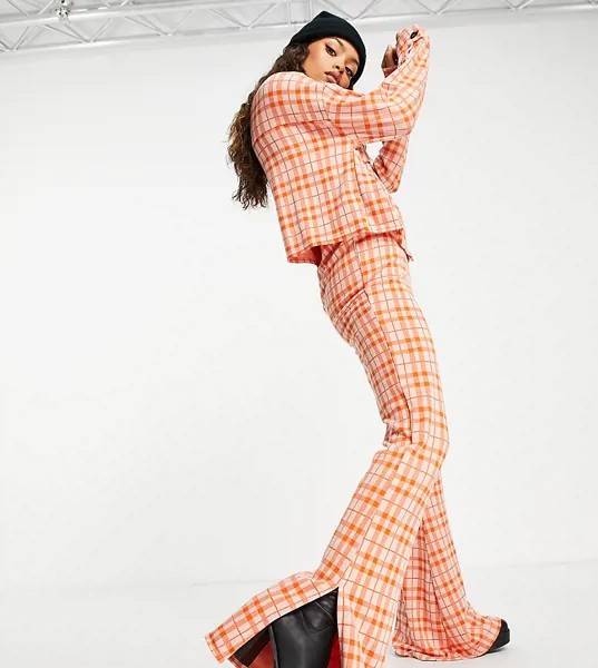 Трикотажные брюки клеш с разрезами и принтом в клетку оранжевого цвета от комплекта ASOS DESIGN Petite-Разноцветный