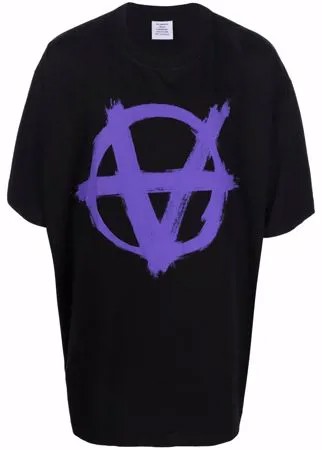 VETEMENTS футболка Anarchy с логотипом