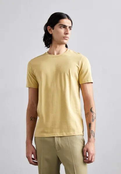 Футболка с принтом TEE Filippa K, цвет dark yellow