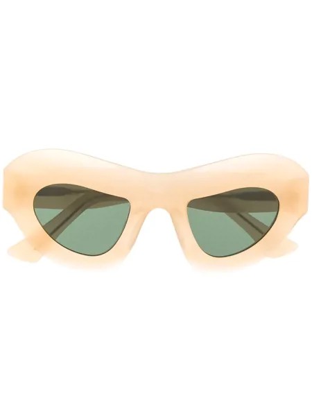 George Keburia солнцезащитные очки в массивной оправе 'кошачий глаз'