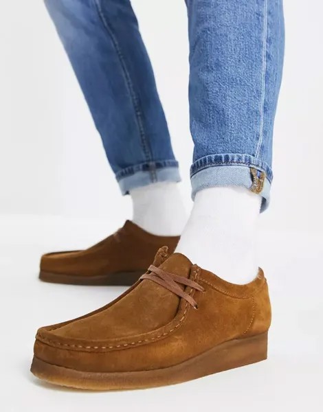 Коричневые замшевые туфли Clarks Originals Wallabee