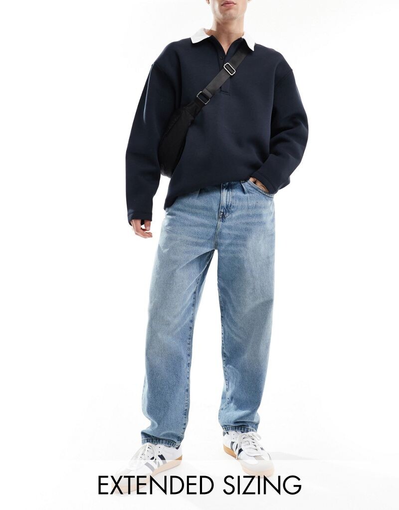 Светло-голубые джинсы объемного кроя ASOS DESIGN