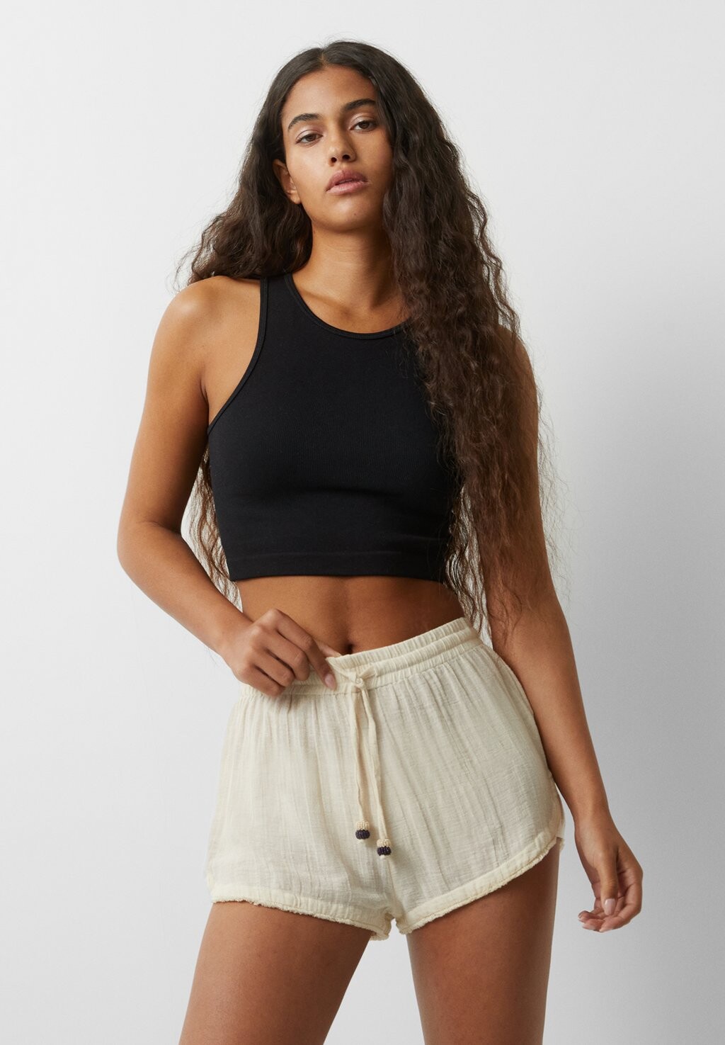 Шорты PULL&BEAR, белый