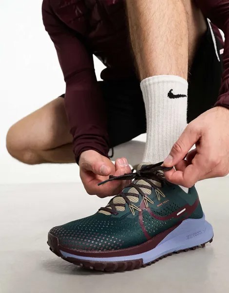 Темно-бордовые и фиолетовые кроссовки Nike React Pegasus Trail 4 Nike
