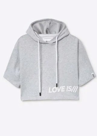Серое укороченное худи с принтом Love is для девочки Gloria Jeans
