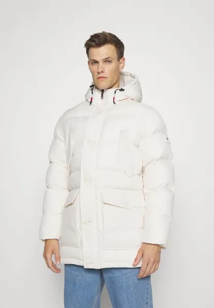 Зимнее пальто ESSENTIAL ROCKIE Tommy Hilfiger, цвет weathered white