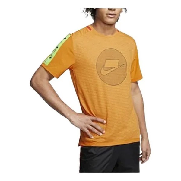 Футболка Men's Nike Chest Logo Mesh Stripe Round Neck Short Sleeve Orange T-Shirt, оранжевый