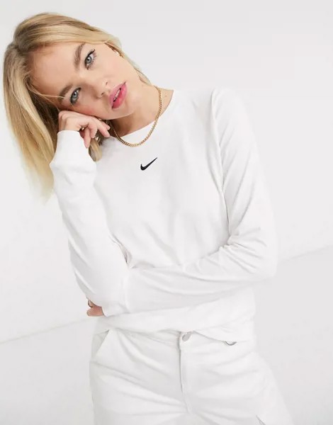 Белый лонгслив классического кроя с логотипом Nike