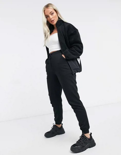 Черная флисовая куртка adidas Outdoors-Черный цвет