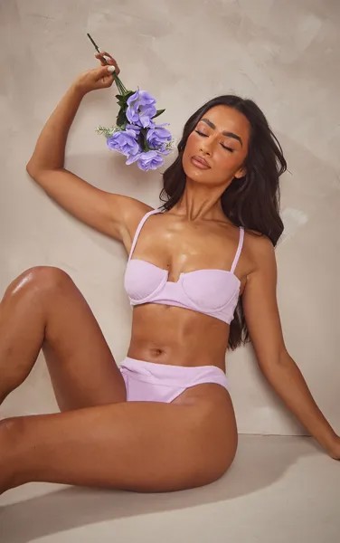 PrettyLittleThing Лиф бикини миниатюрного сиреневого цвета с махровой тканью