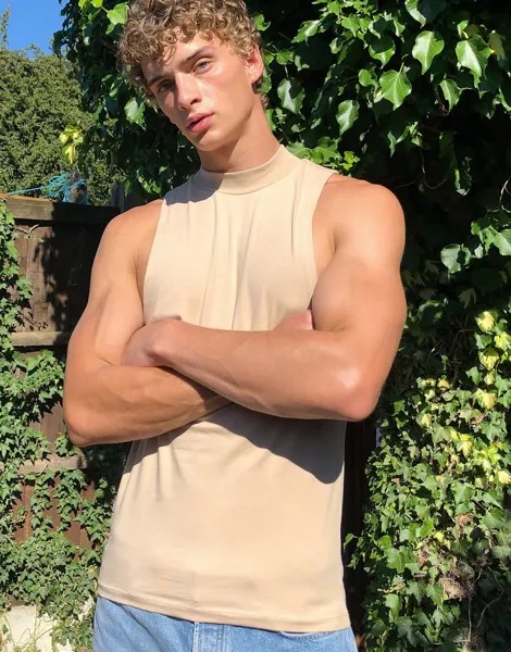 Бежевая обтягивающая майка со спинкой-борцовкой ASOS DESIGN-Бежевый