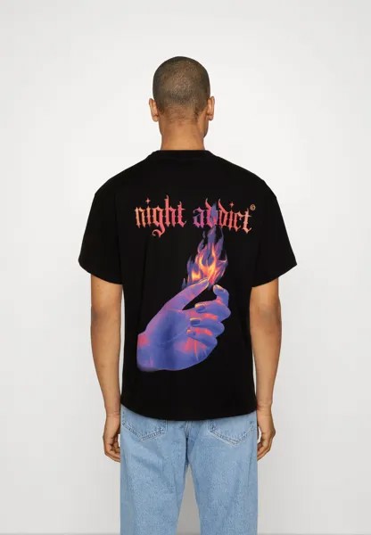 Футболка с принтом Night Addict, черный