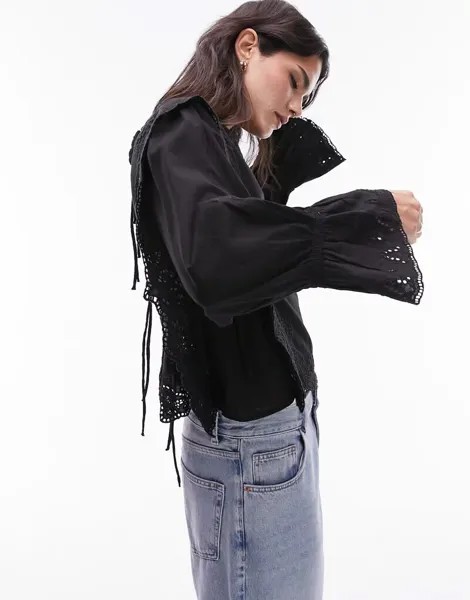 Черная блузка с оборками и вышивкой Topshop