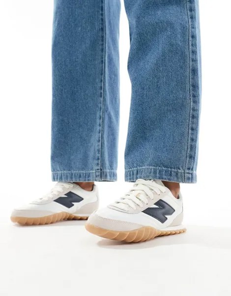 New Balance – RC30 – Бело-бордовые спортивные туфли на резиновой подошве