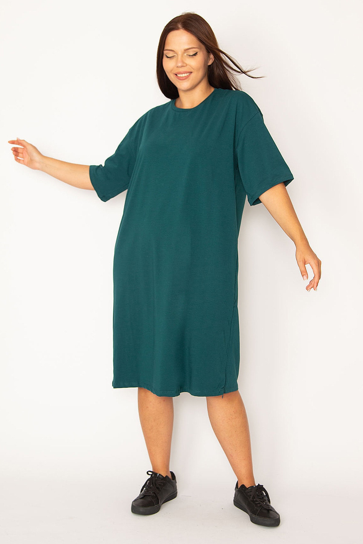 Женское зеленое платье из лайкры с боковым разрезом на молнии из хлопчатобумажной ткани большого размера 65n34428 Şans, зеленый