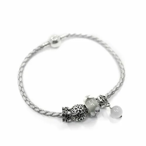 Браслет-цепочка Handinsilver ( Посеребриручку ) Браслет с шармами на основе из бижутерной стали, стекло, муранское стекло, стразы, 1 шт., размер 18 см, серый