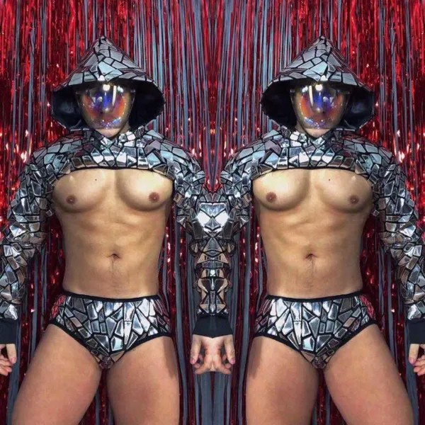 Мужской танцевальный костюм 2023Bar для ночного клуба, сексуальный серебристый Топ с блестками и капюшоном и шорты для танца на шесте