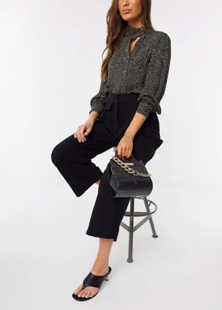 Черная миниатюрная сумка с ремешком-цепочкой River Island-Черный