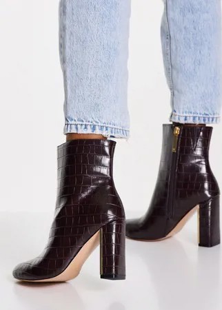 Коричневые ботинки на каблуке с эффектом крокодиловой кожи River Island-Коричневый цвет