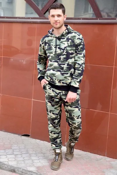 Костюм
