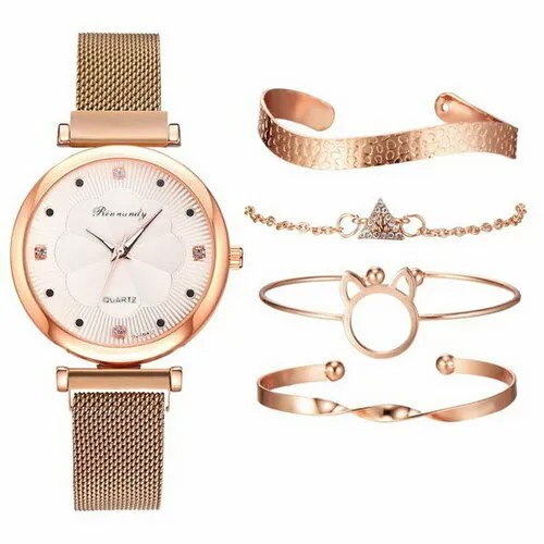 Наручные часы Сима-ленд Подарочный набор 2 в 1 Rinnandy: наручные часы и 4 браслета, золото