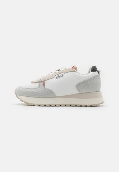 Кроссовки низкие TRAVIS JESSY Colmar Originals, цвет white/silver/rose